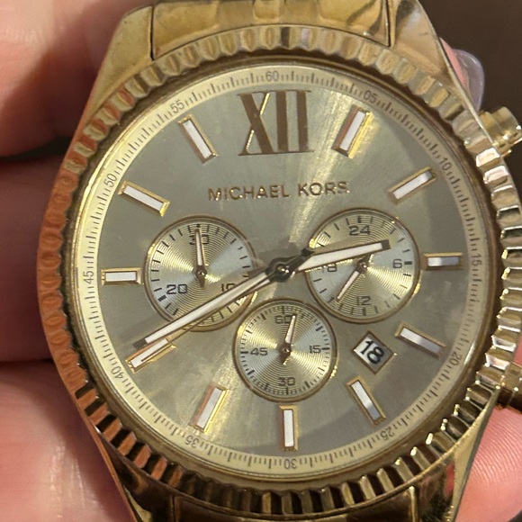 Michael Kors watch - Picture 4 of 8